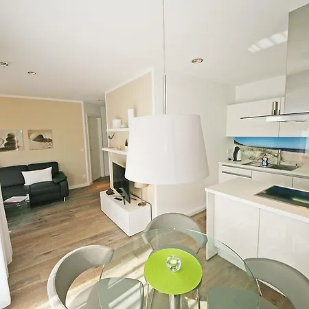 Haus Meeresblick Ferienwohnung Urlaubsgluck * Sellin (Rugen)